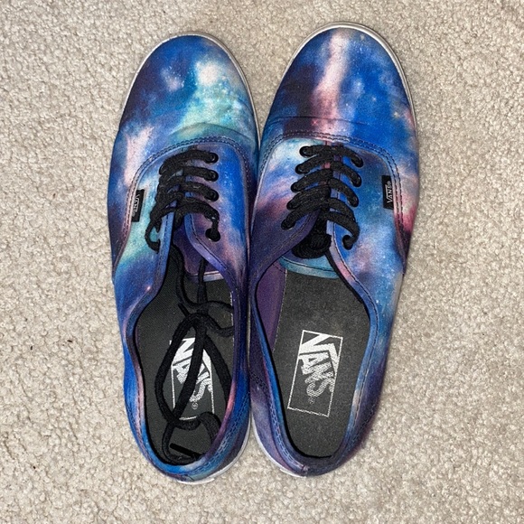 Too small - Picture 2 of 5